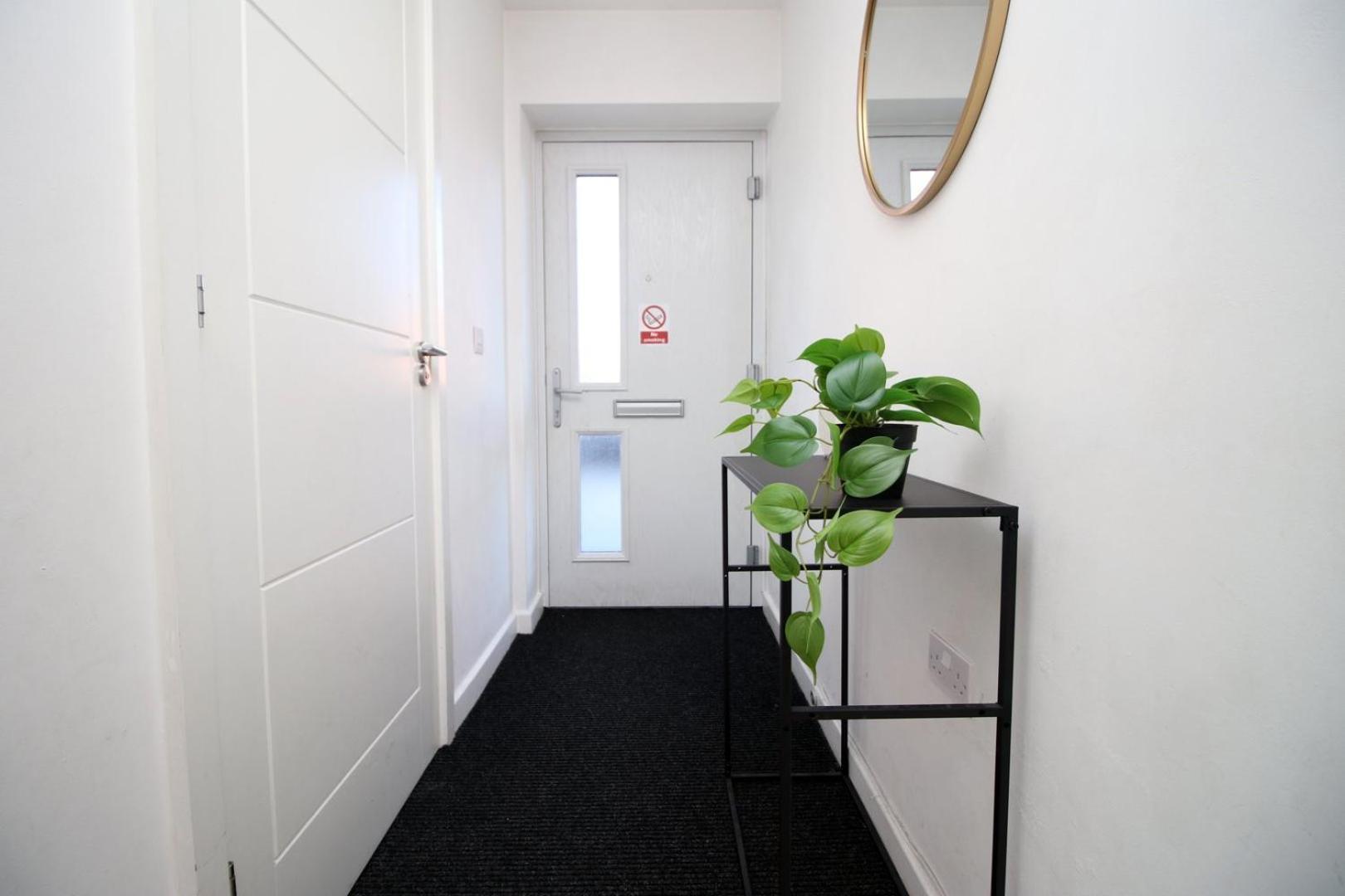 3br | Free Parking | Wifi Guest house